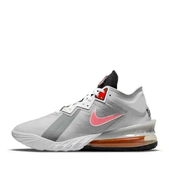 Nike LeBron 18 Low Bugs vs Marvin - Picture 3 of 6